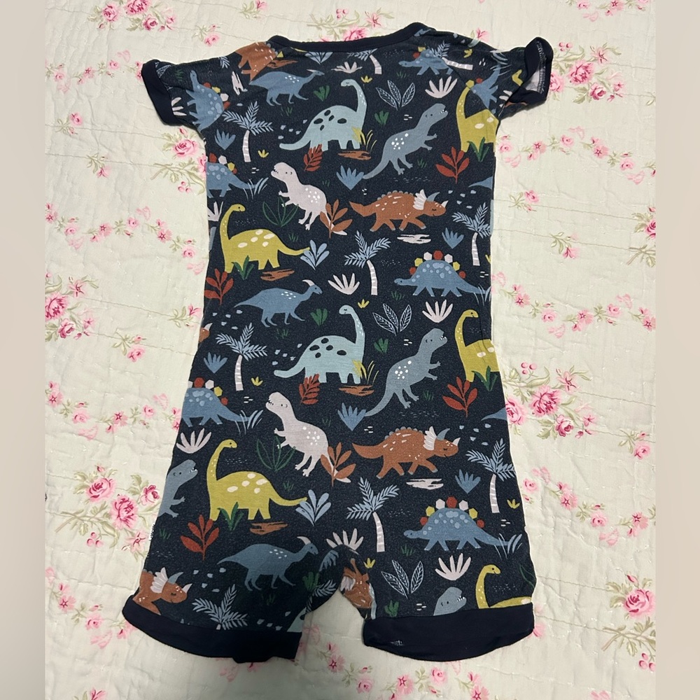 Little sleepies dinosaur shortie size 3T - Picture 4 of 4